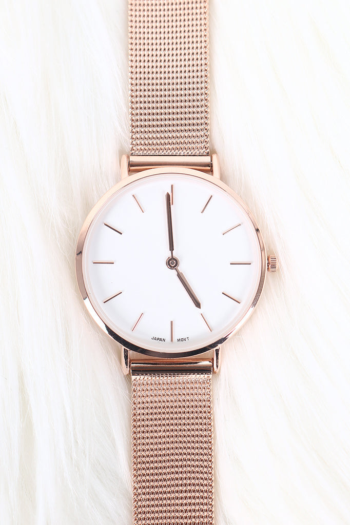 Minimalist Dial Mesh Strap Watch